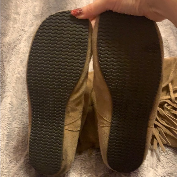 Slouch brown suede fringe boots from Aldo💓 - Picture 5 of 5